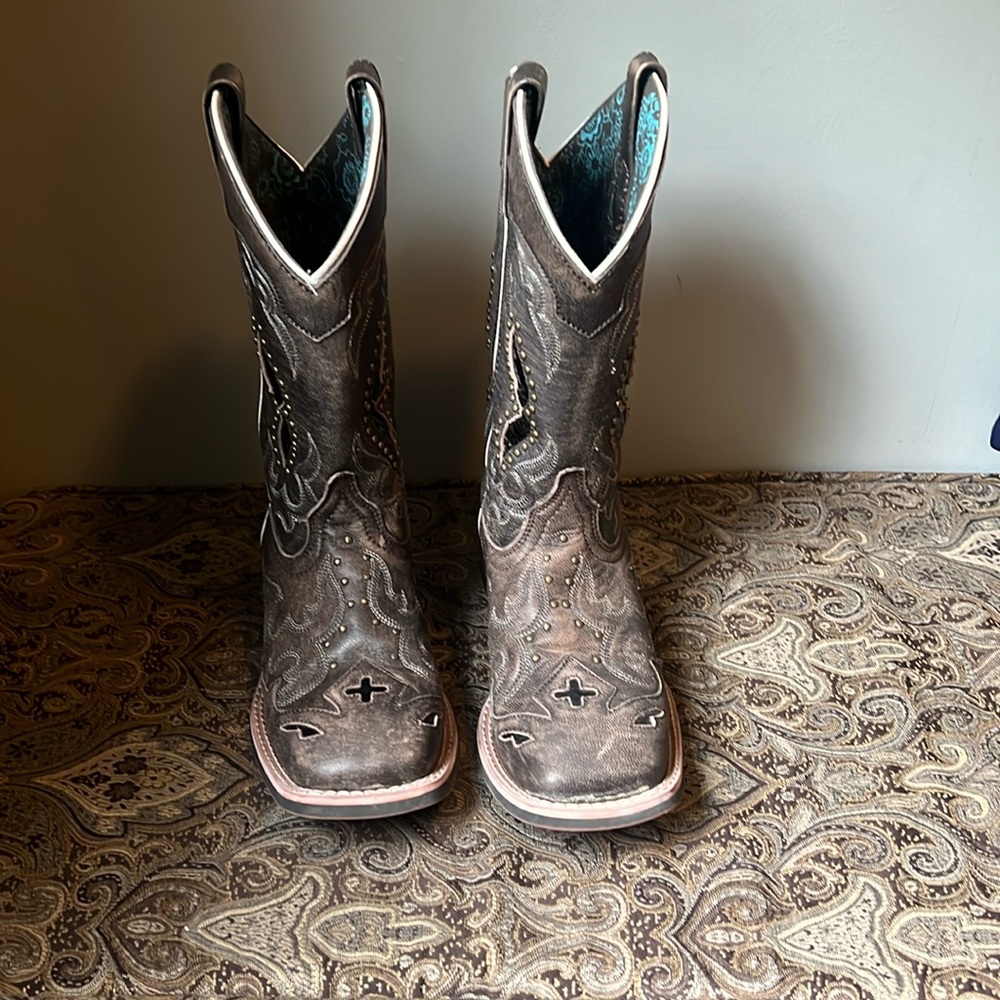 Laredo boots Like New Laredo boots Laredo  cowgirl boots